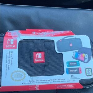 Nintendo Switch Game Traveler Deluxe Case - Black and Red